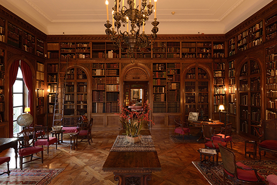 interior of the garrett library